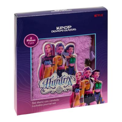 Set Diario Pelliccia con Lucchetto Safta K-POP Demon Hunters — Huntrix Rosa + Penna Multicolore Netflix